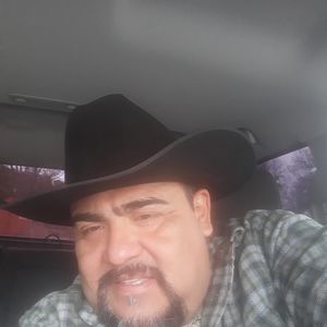 Meet your Posher, Raul